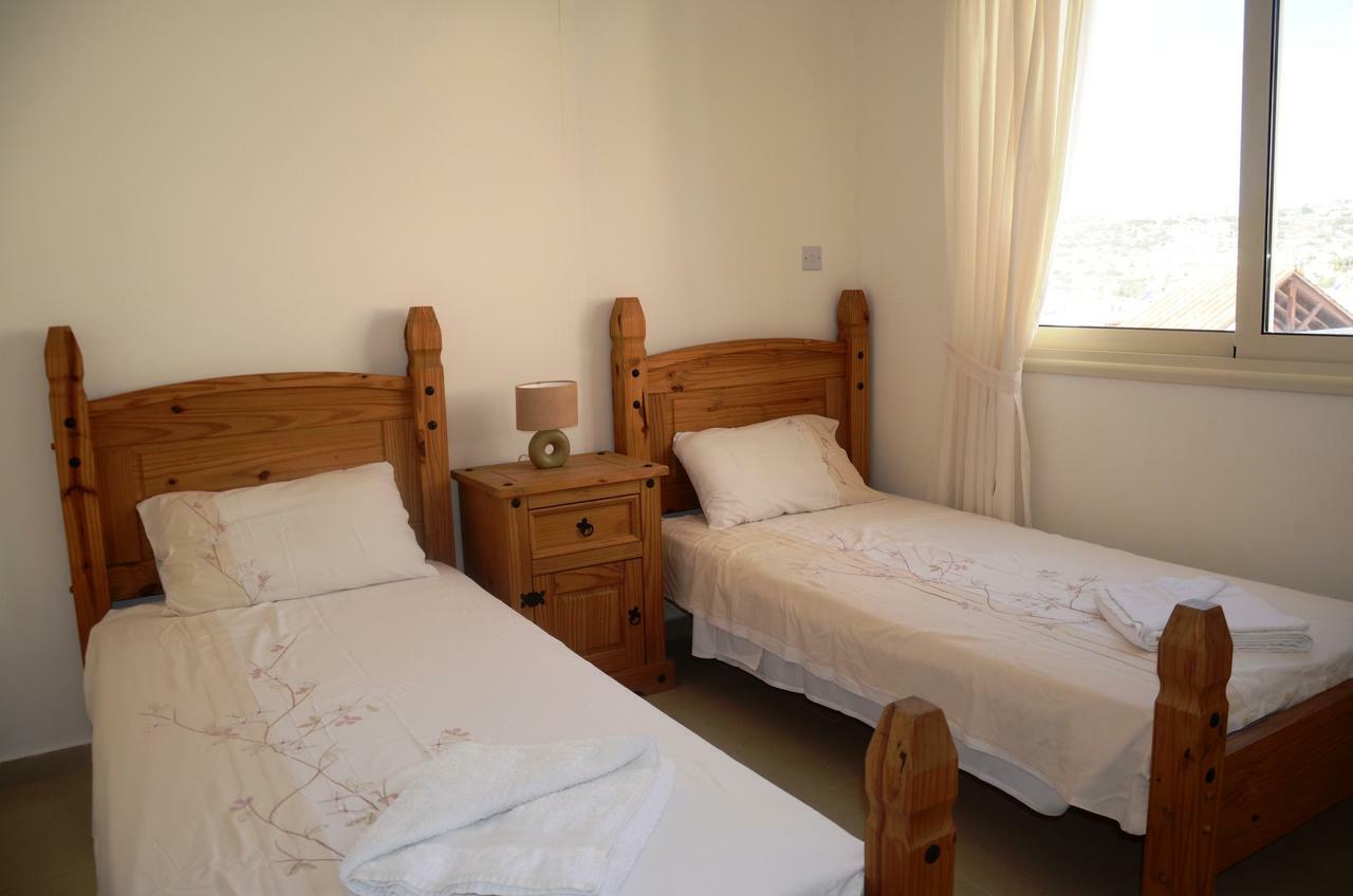 Top Floor, 2 Bedroom Apartment Vanessa D204, Free Wifi, Village View Peja Pokój zdjęcie