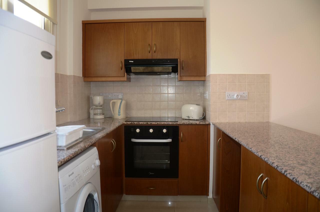 Top Floor, 2 Bedroom Apartment Vanessa D204, Free Wifi, Village View Peja Pokój zdjęcie